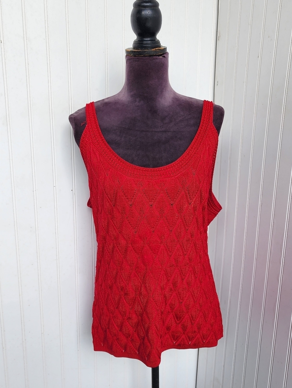 White House Black Market Red Diamond Crochet Strap Sweater Tank Women’s XL